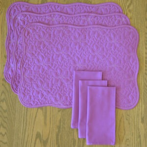 (Sample Sale)Purple Scalloped Rectangle Placemats With Napkins(Final Sale)